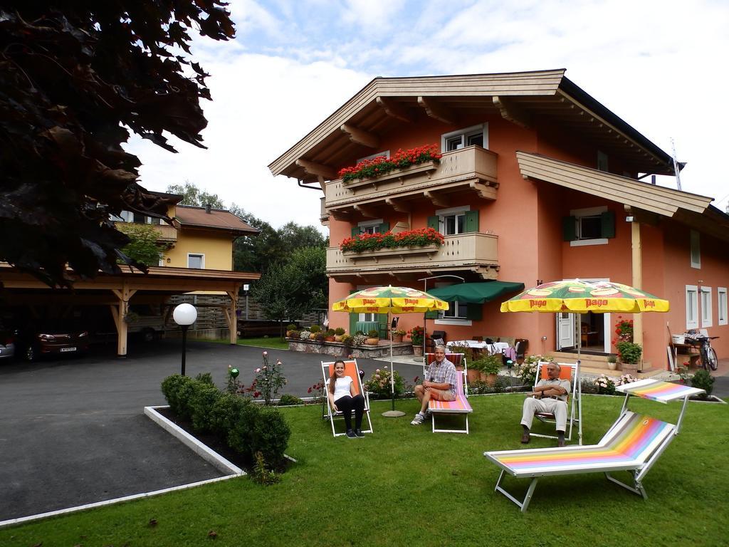 Haus Senoner Bed & Breakfast Кицбюел Екстериор снимка