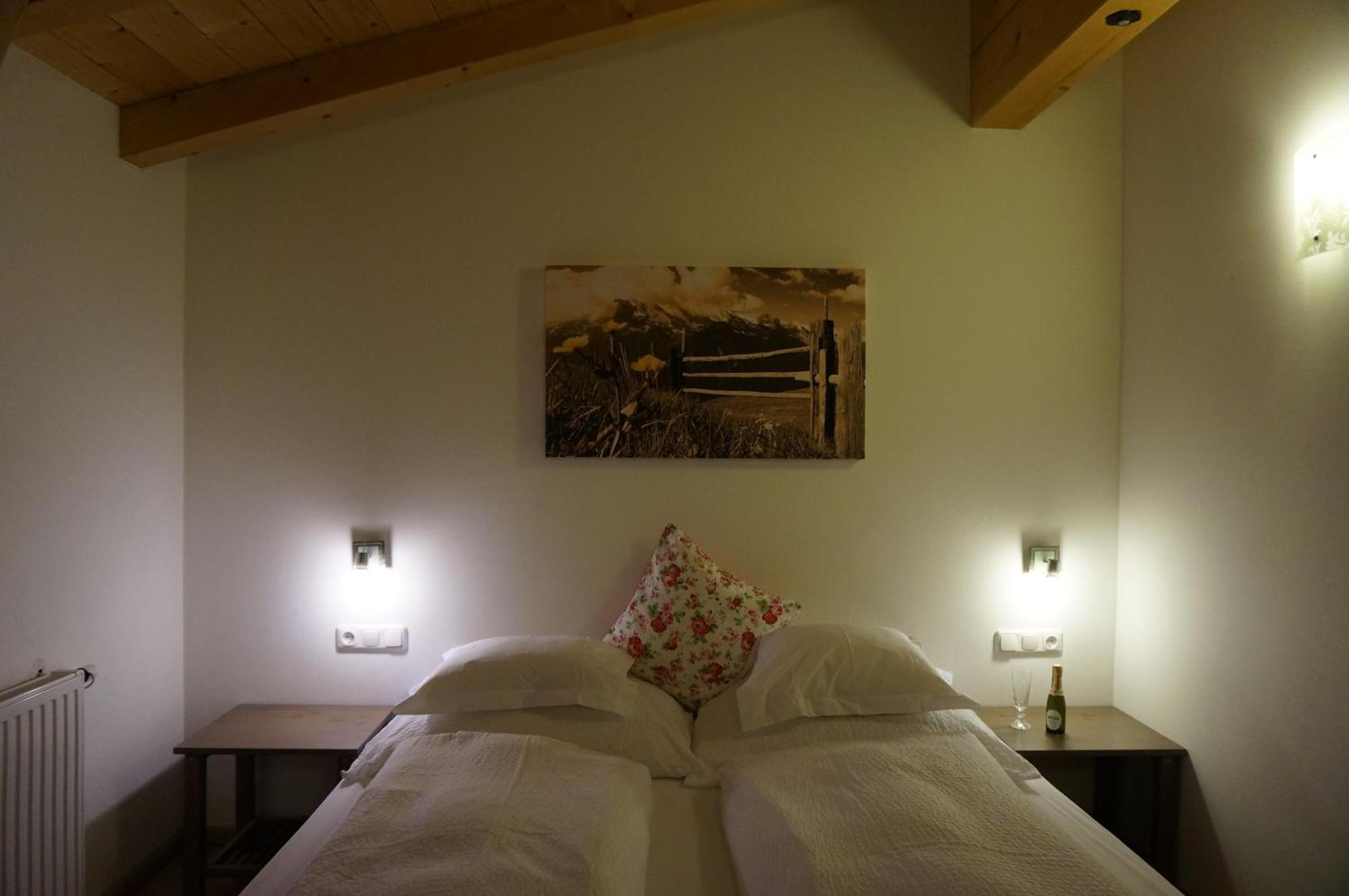 Haus Senoner Bed & Breakfast Кицбюел Стая снимка