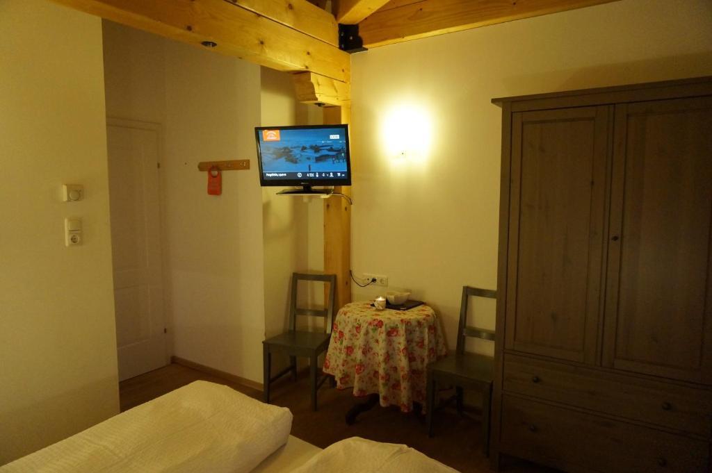 Haus Senoner Bed & Breakfast Кицбюел Стая снимка